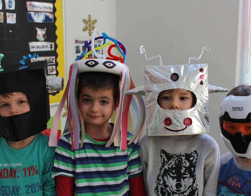 Robots-Day-1-1024x800 Robots Day