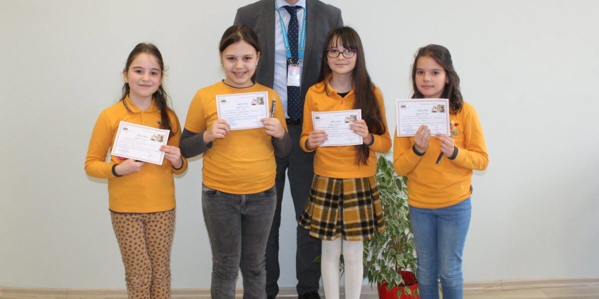 Concursul-Interjudețean-de-pictură-Aripi-de-flori-şi-frunze-2019