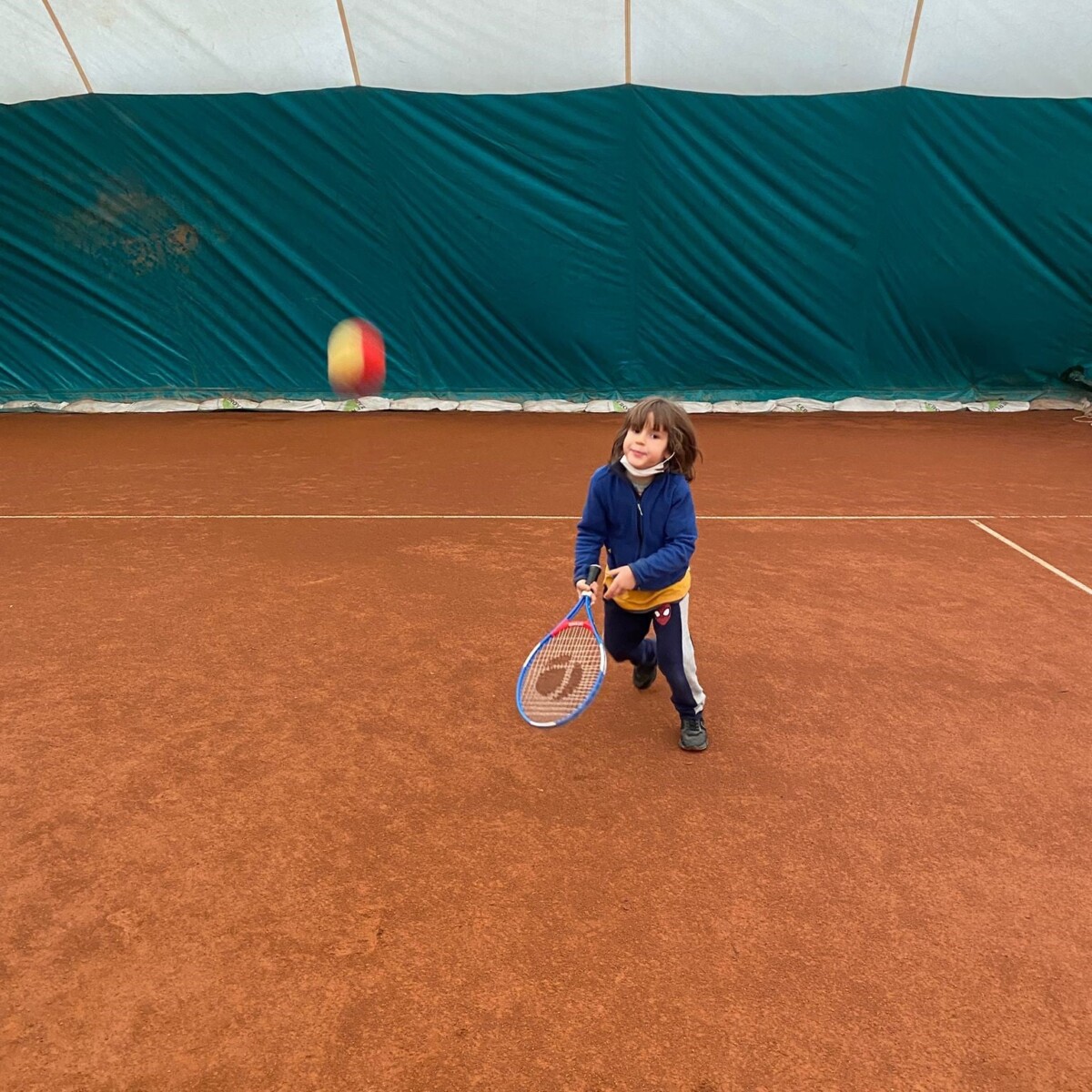 275097826_5058340077544847_5056846570077282767_n-1200x1200 Tenis de câmp