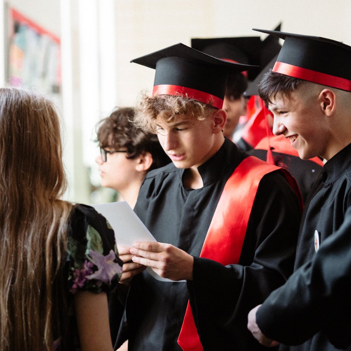 284026343_5324519060926946_4278560463150999415_n-1200x1200 FESTIVITATE 2022 👩🎓🧑🎓👨🎓
