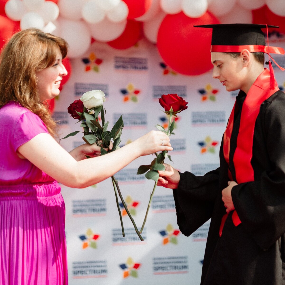 284849439_5324523507593168_769480974431127717_n-1200x1200 FESTIVITATE 2022 👩🎓🧑🎓👨🎓