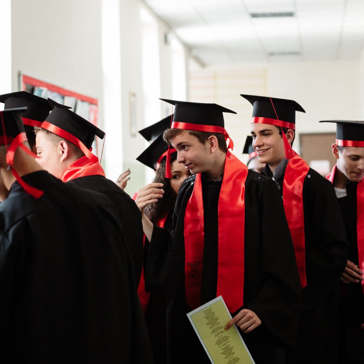 285336147_5324518494260336_2366425375890031656_n-1200x1200 FESTIVITATE 2022 👩🎓🧑🎓👨🎓