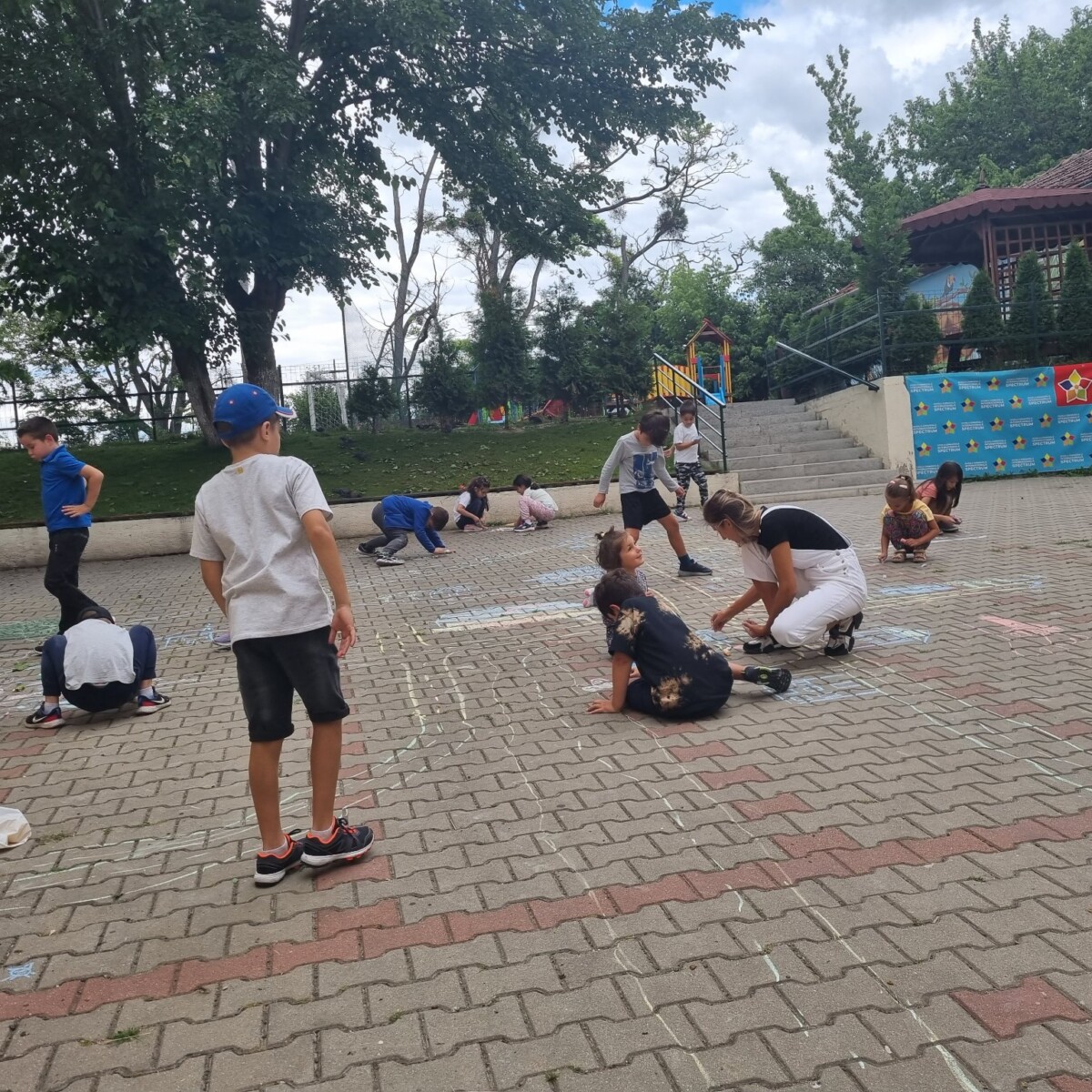 292158859_5420805301298321_810325213862362718_n-1200x1200 Orașul Spectrum 💁‍♂️💁💁‍♀️🙆‍♂️🐝🦋🐞🏚🏘🏠🏡